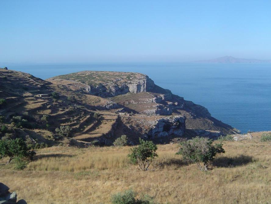 The site of Zagora with the Aegean Sea beyond