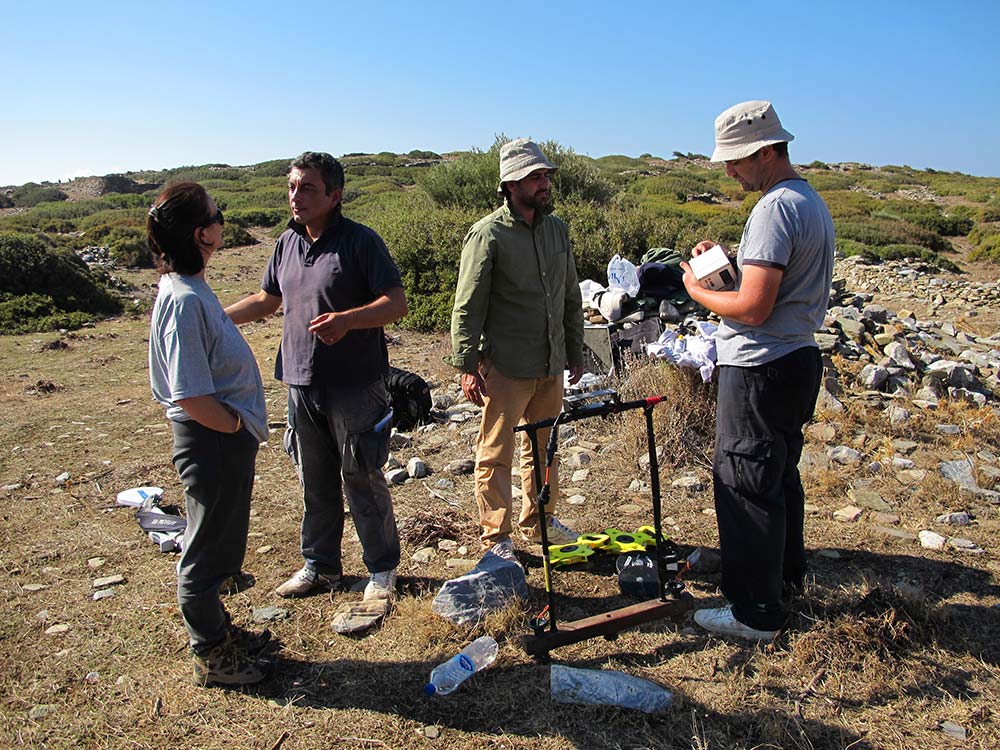 Lesley, Apostolos, Niko and Gianluca after the last of geophysical work on site