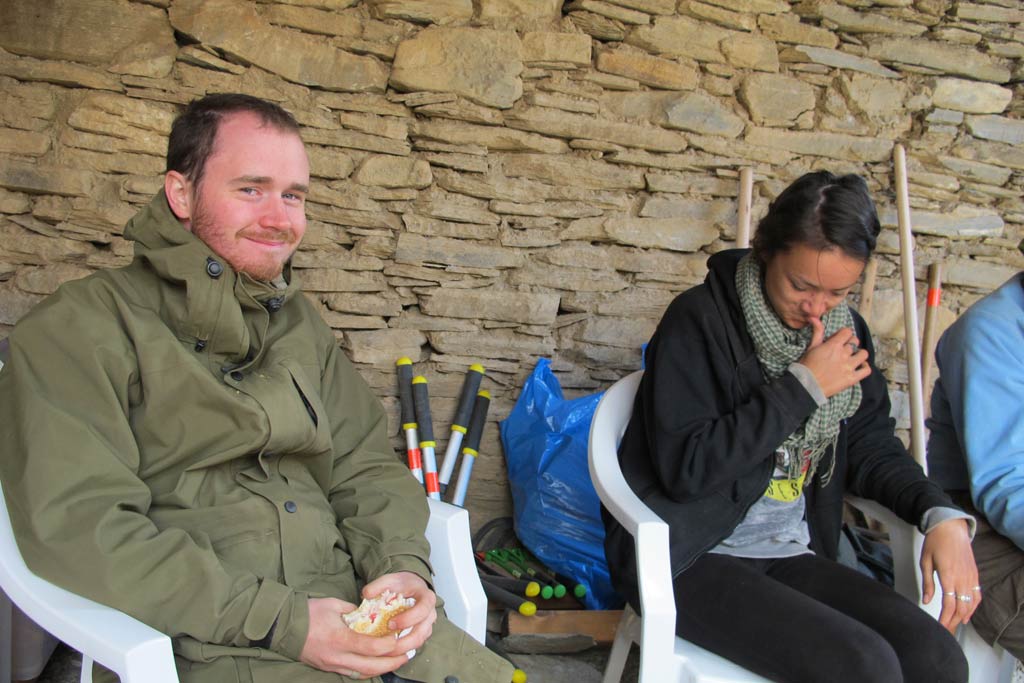 Damien Stone and Tasha Nassenstein, having lunch by the dig hut at Zagora