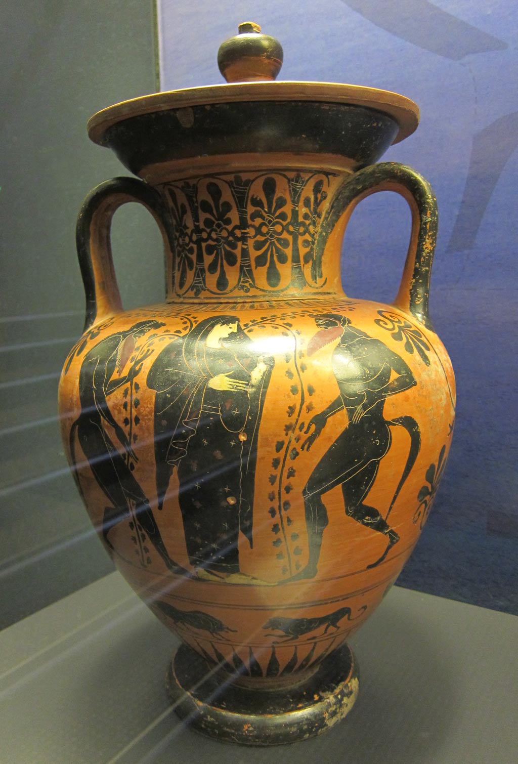 [A4378] Attic black figure amphora, c. 520BCE